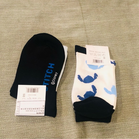NWT 2 pairs of Disney Stitch socks, one size, women - Picture 2 of 2